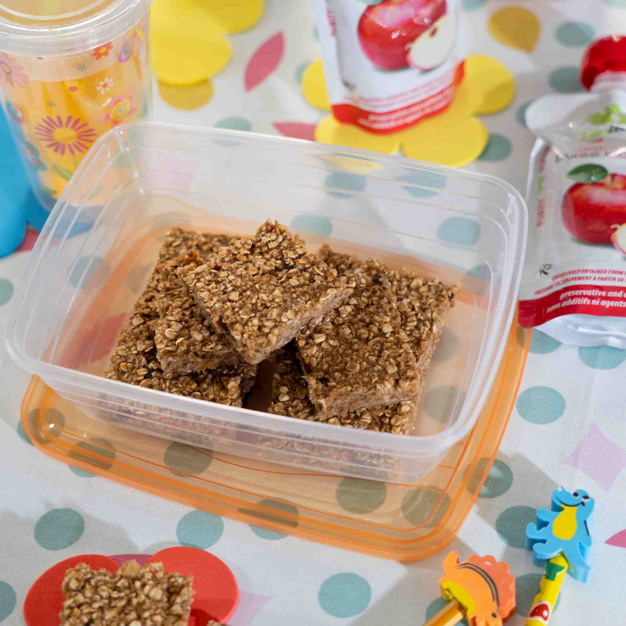 Apple purée oat bars